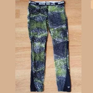 FOREVER 21 ATHLETIC WEAR LEGGINGS small athletic